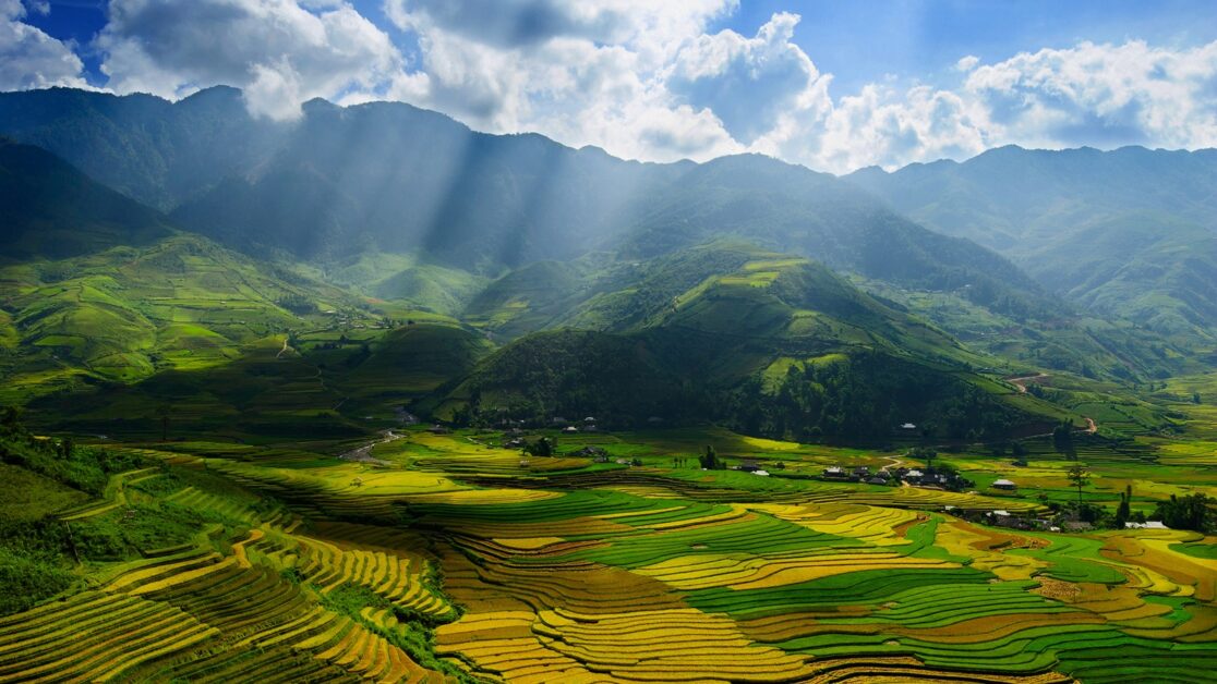 Vietnam Yen Bai Province beautiful scenery valley
